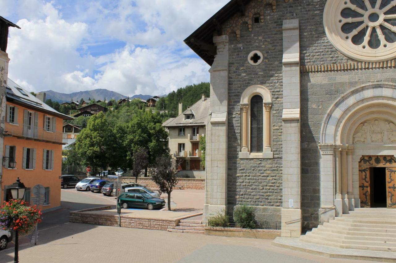 Appartement Style Chalet Centre Barcelonnette Bagian luar foto